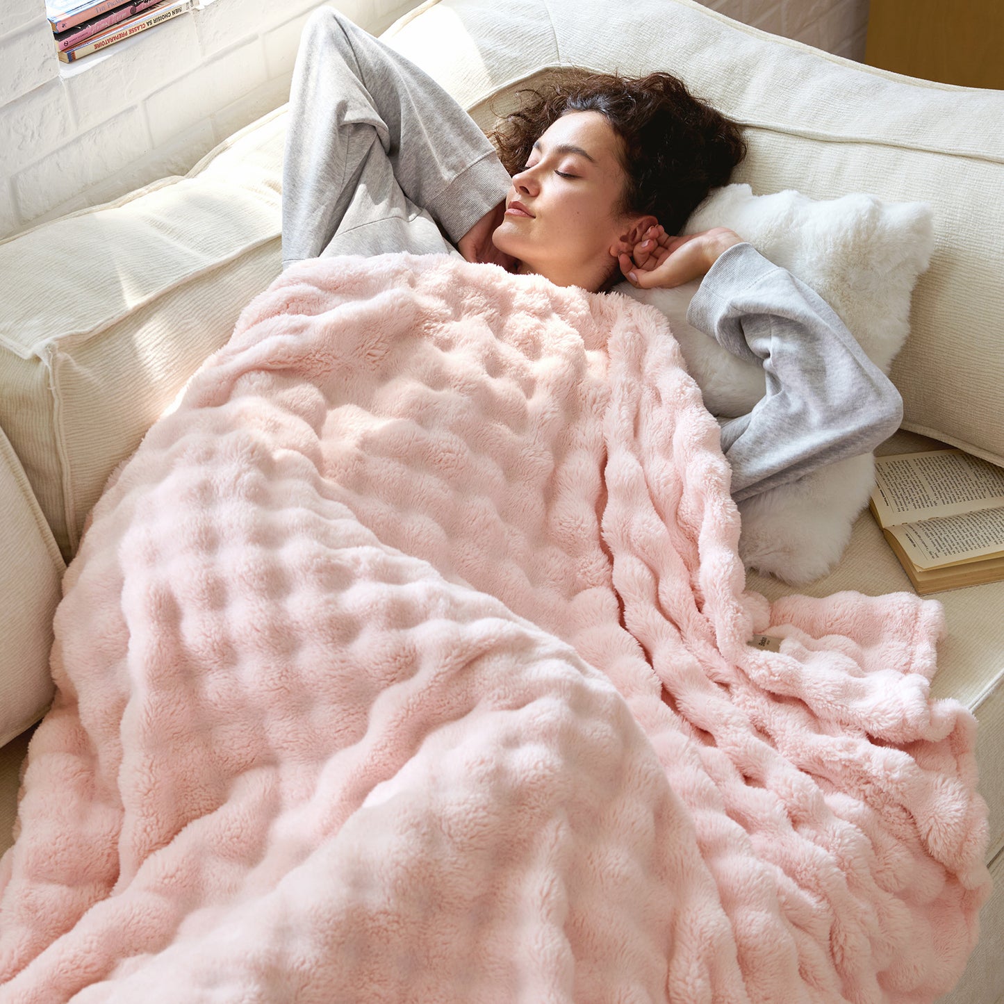 GentleSoft® Cloud Bubble Blanket