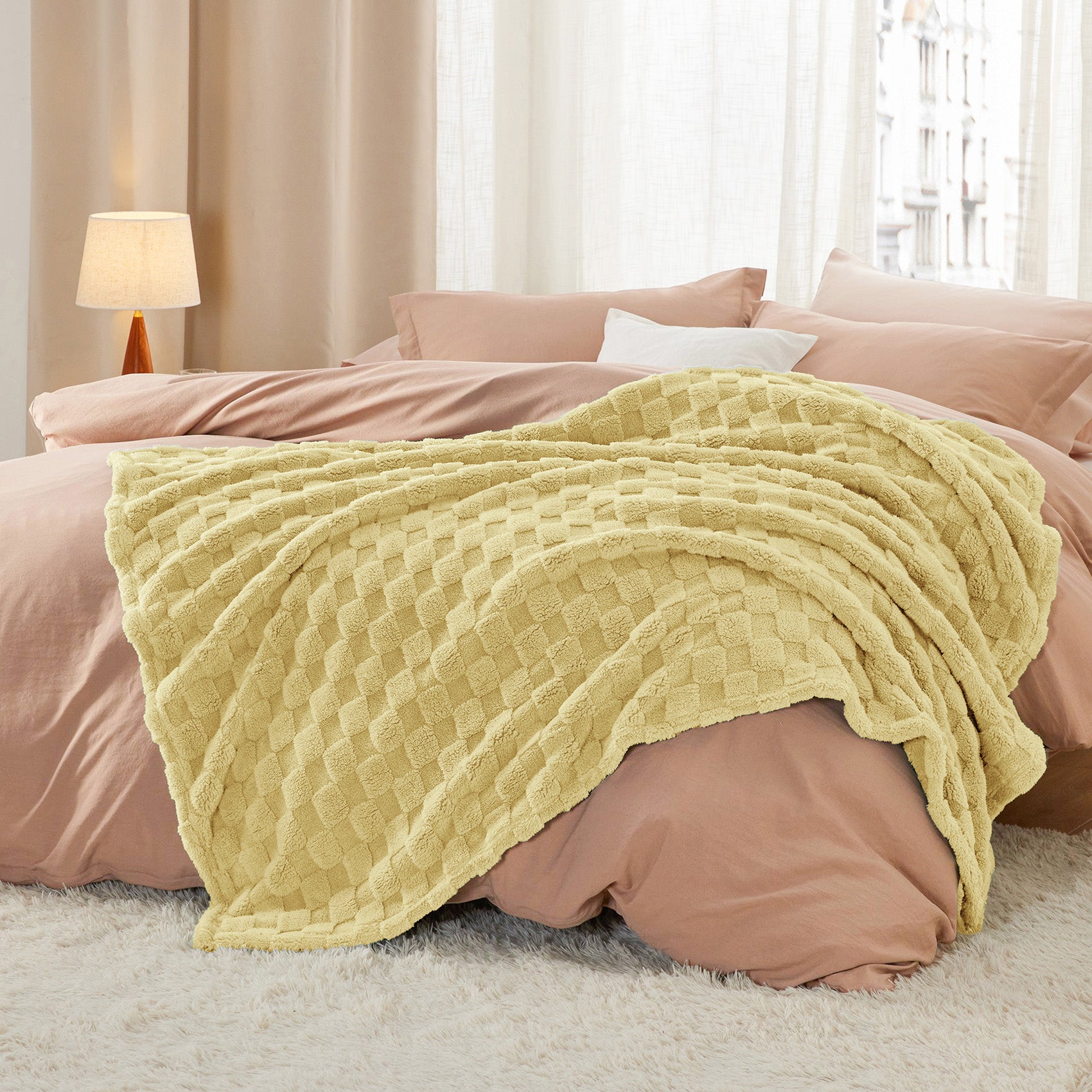 Jacquard Sherpa Blanket | Soft & Cozy Bedding – Bedsure