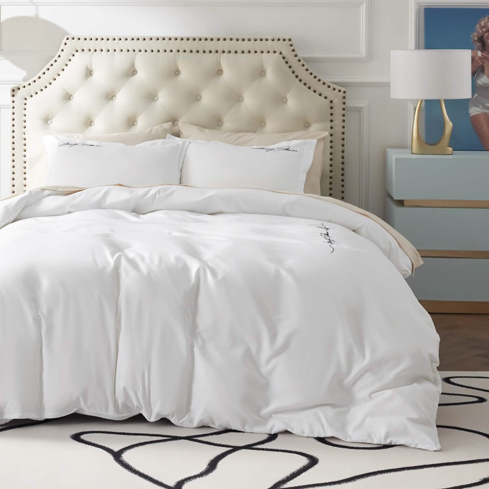 Marilyn Monroe™ Duvet Cover Set White Sketch