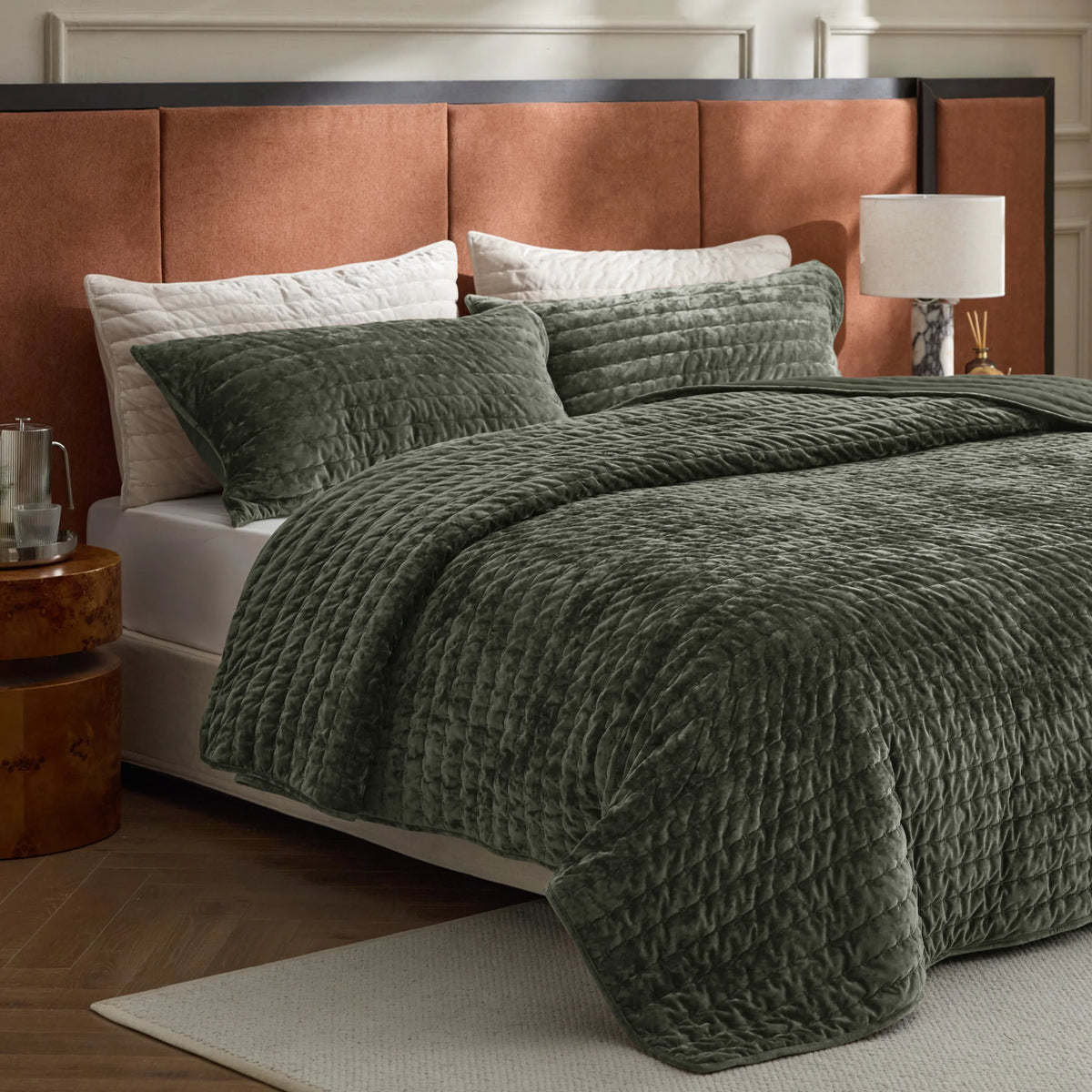 Luxury Velvet Quilt Set