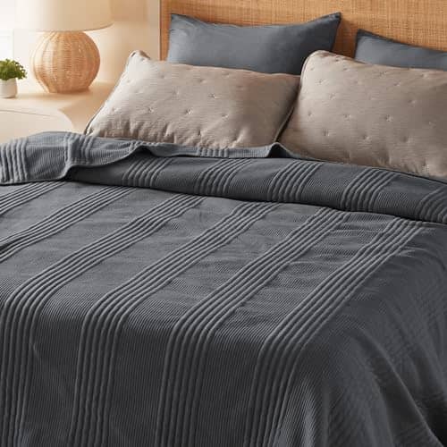 Bedsure Quilted Cotton Modal Blanket