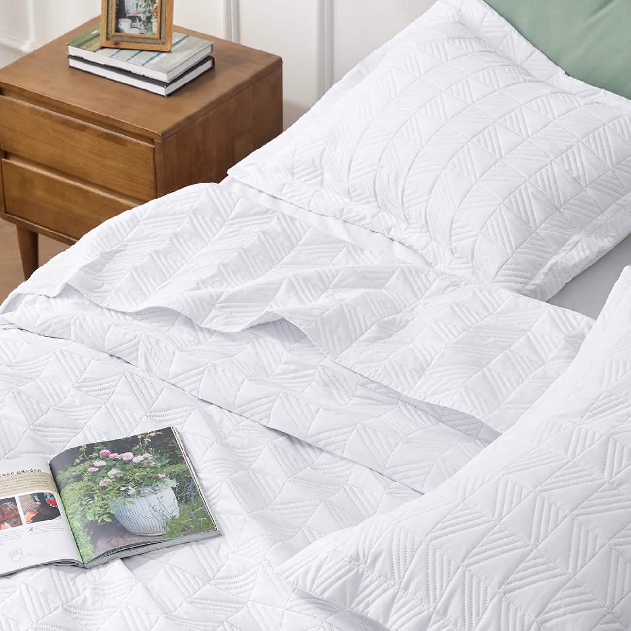 Geometric Soft Ultrasonic Quilt Set