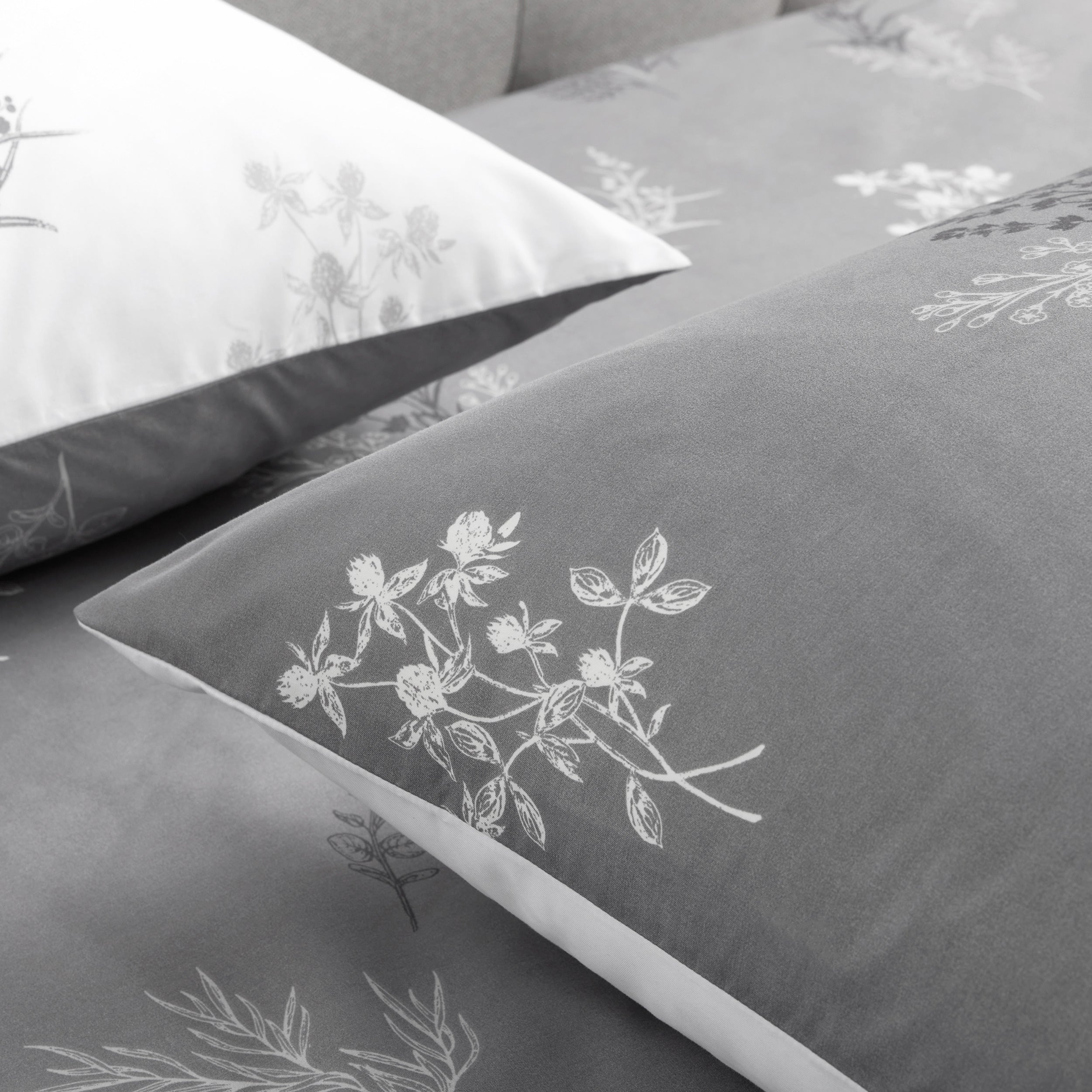 Twin Microfiber Duvet Cover Set | Soft & Cozy – Bedsure