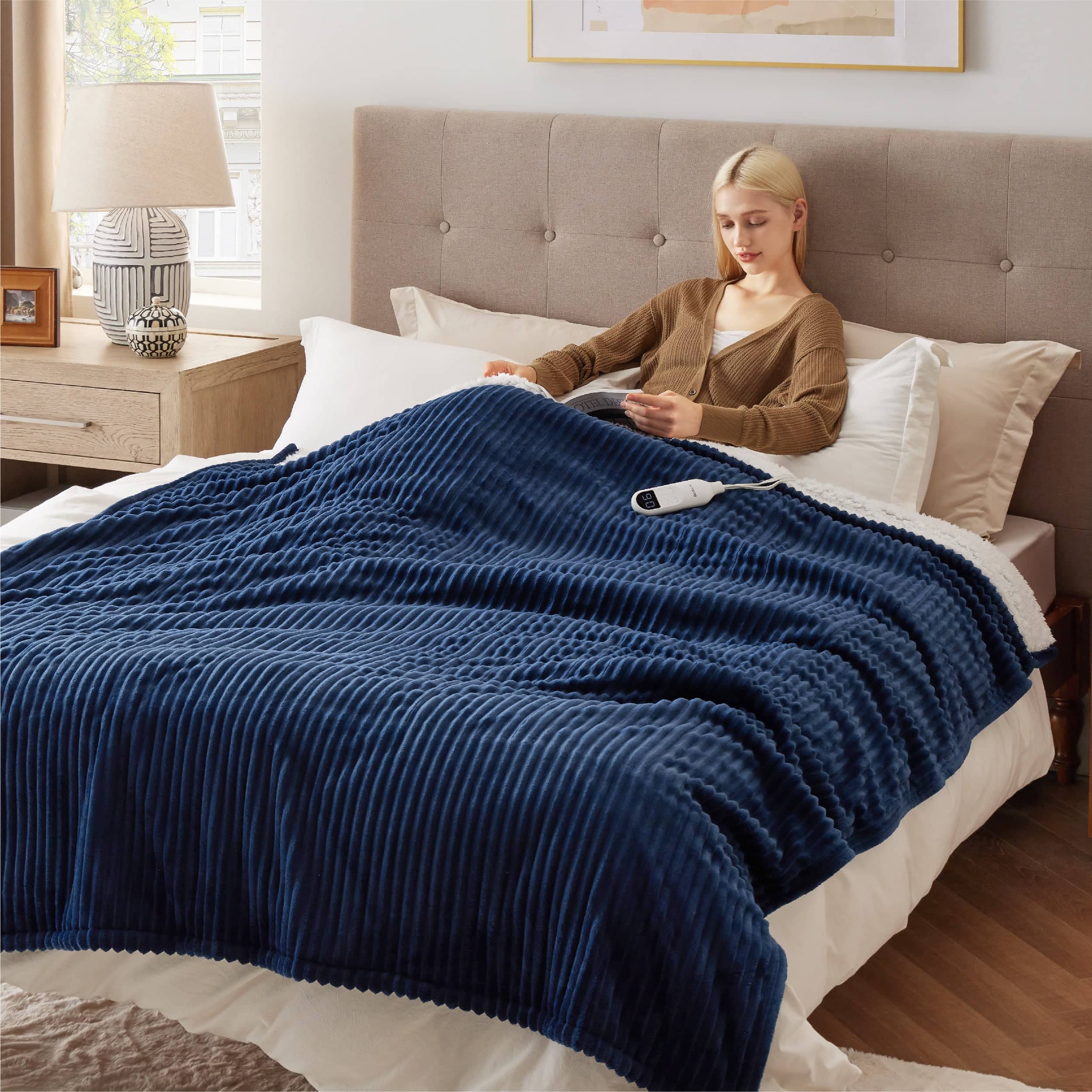 Bedsure Ribbed Flannel Heated Blanket