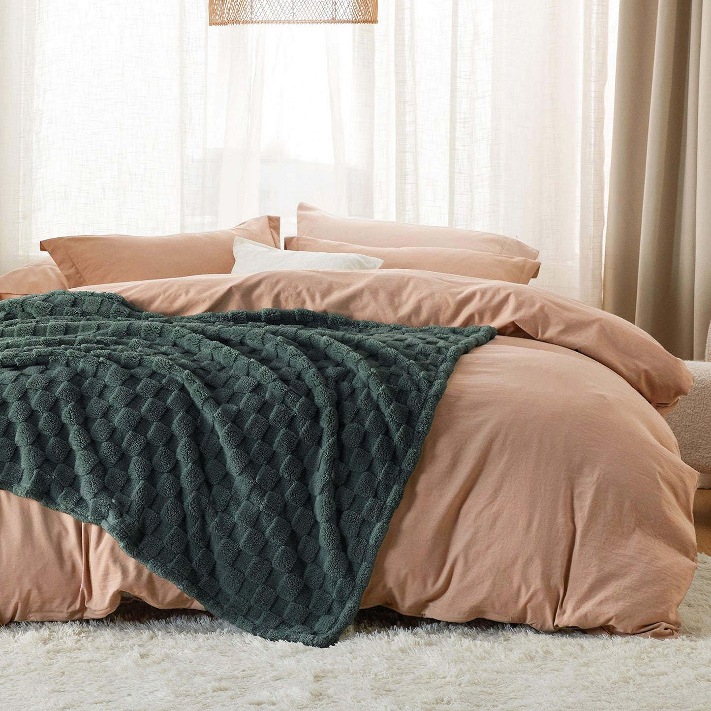 GentleSoft™ Jacquard Shaggy Sherpa Blanket