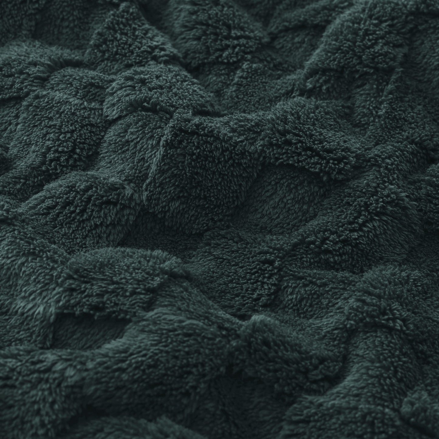 GentleSoft™ Jacquard Shaggy Sherpa Blanket