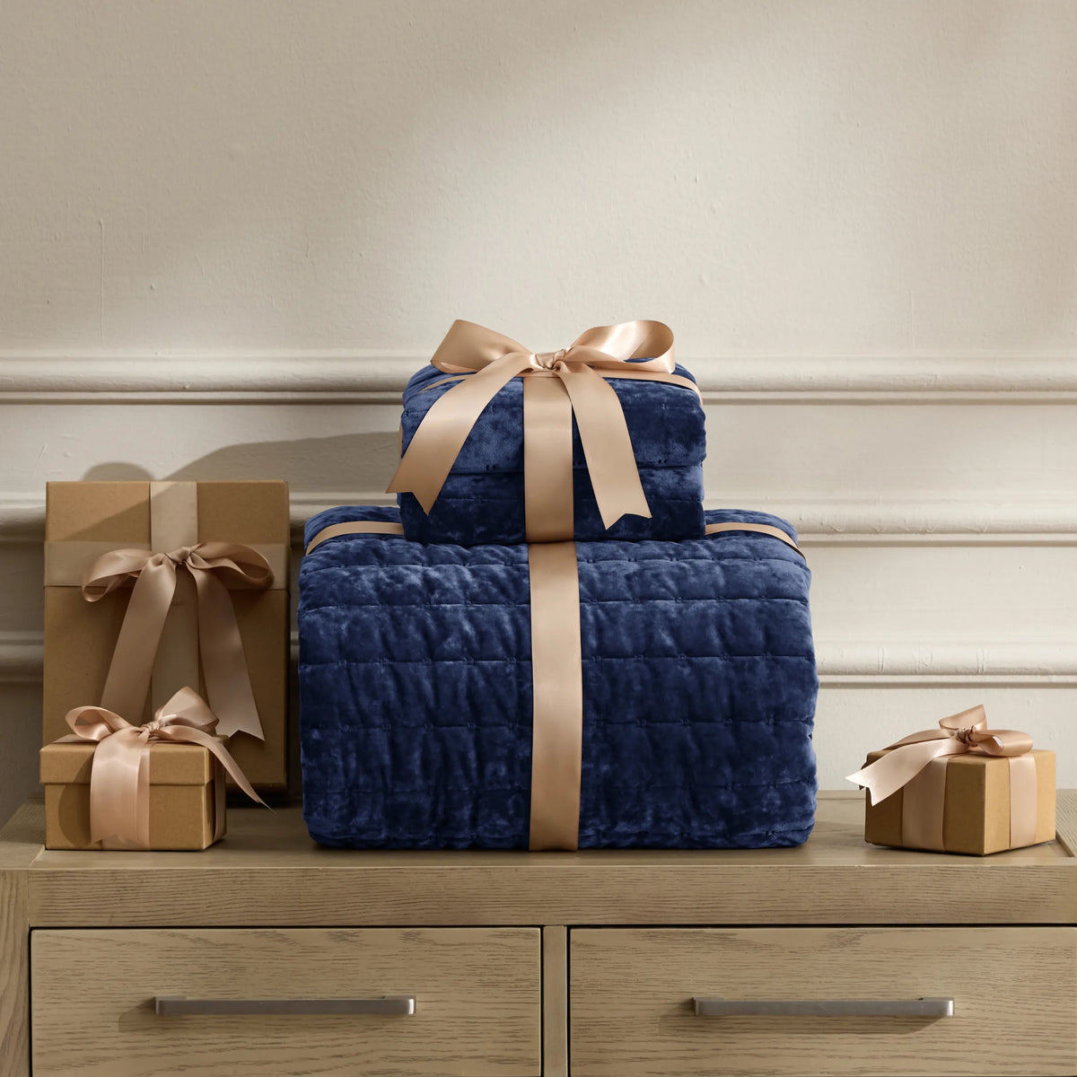 Luxury Velvet Quilt Set
