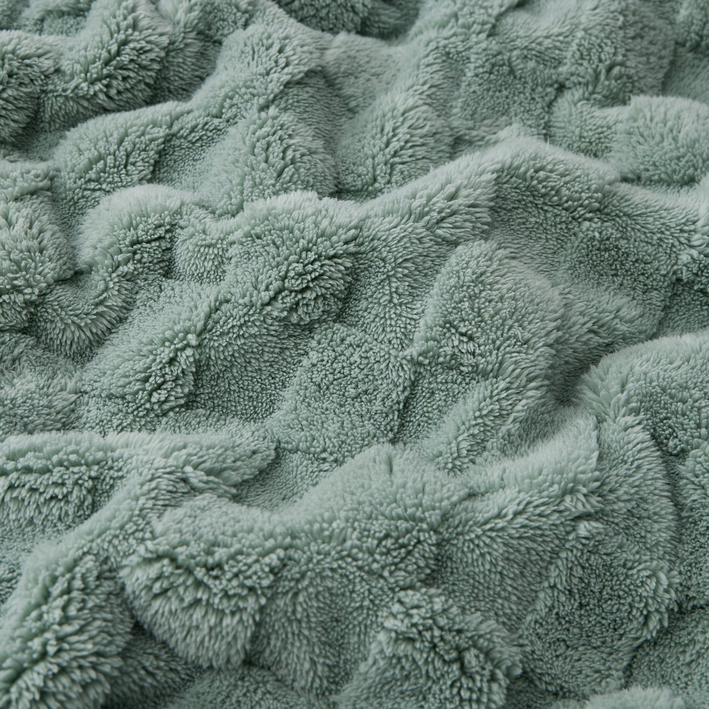 GentleSoft™ Jacquard Shaggy Sherpa Blanket