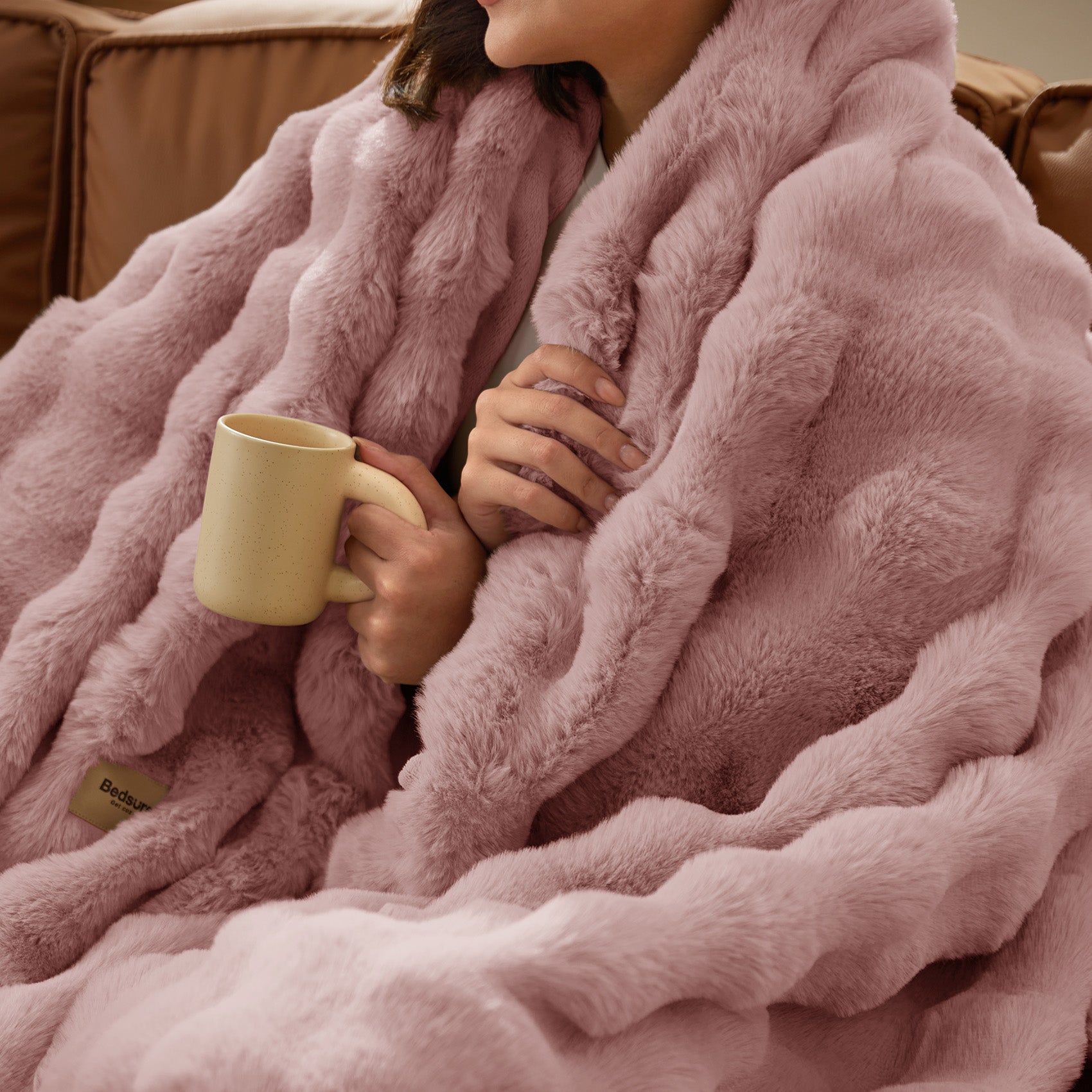 GentleSoft™ Bubble Faux Fur Blanket ( )