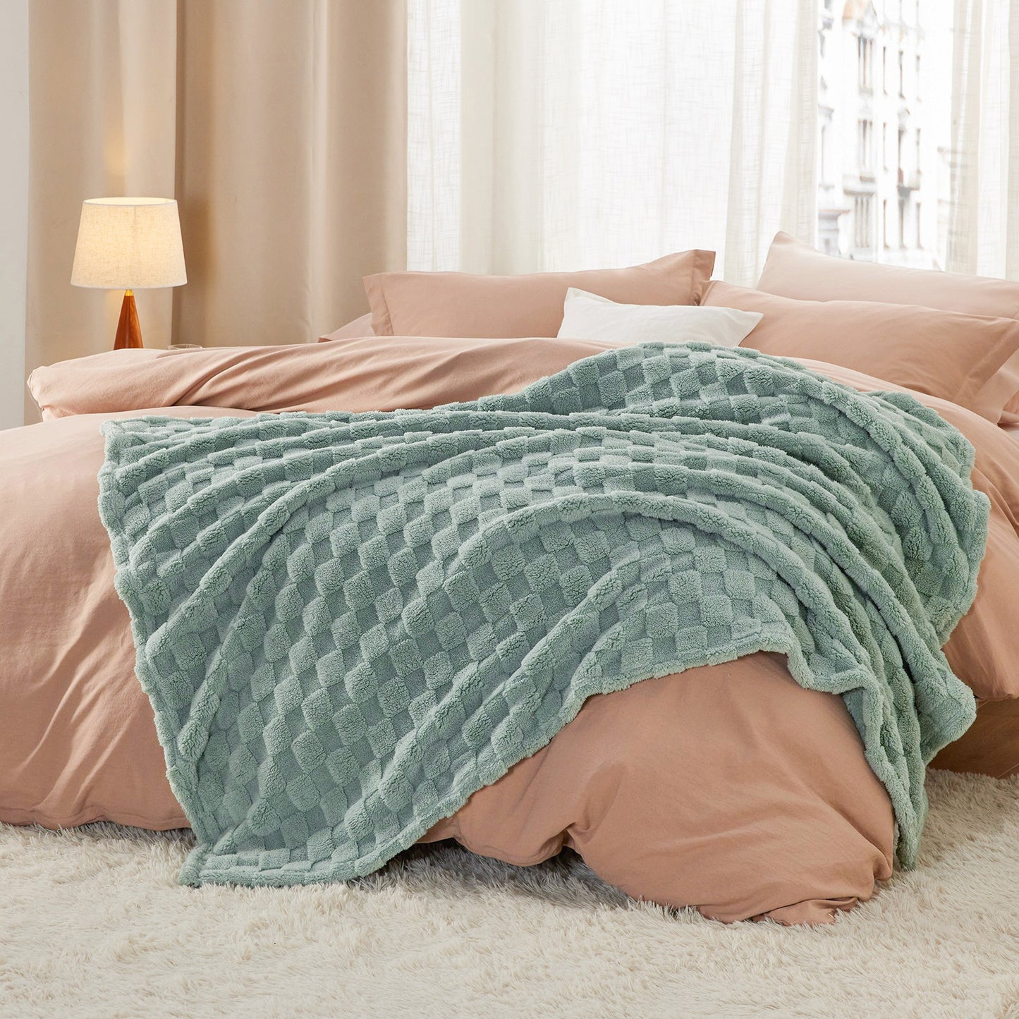 GentleSoft™ Jacquard Shaggy Sherpa Blanket