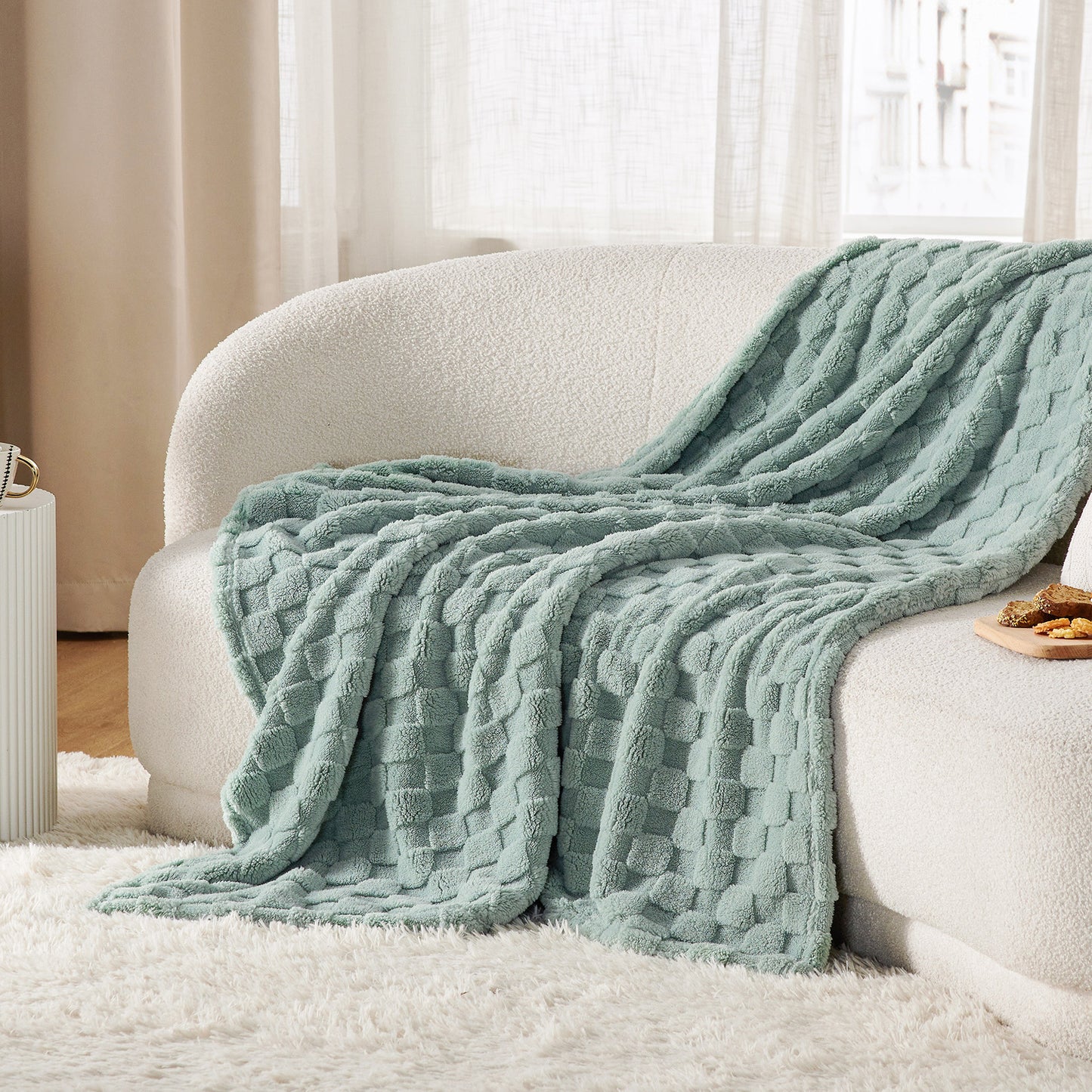 GentleSoft™ Jacquard Shaggy Sherpa Blanket
