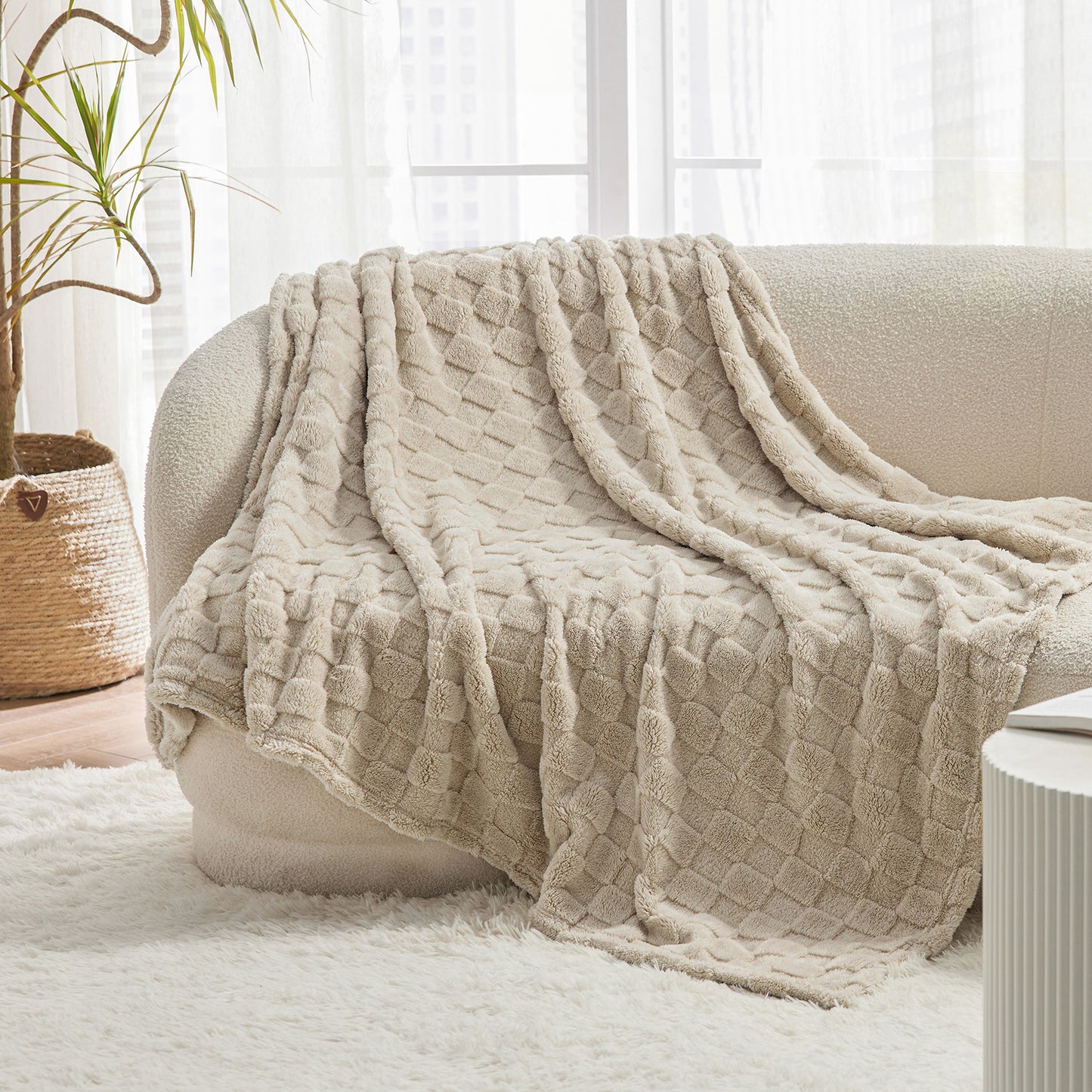 GentleSoft™ Jacquard Shaggy Sherpa Blanket