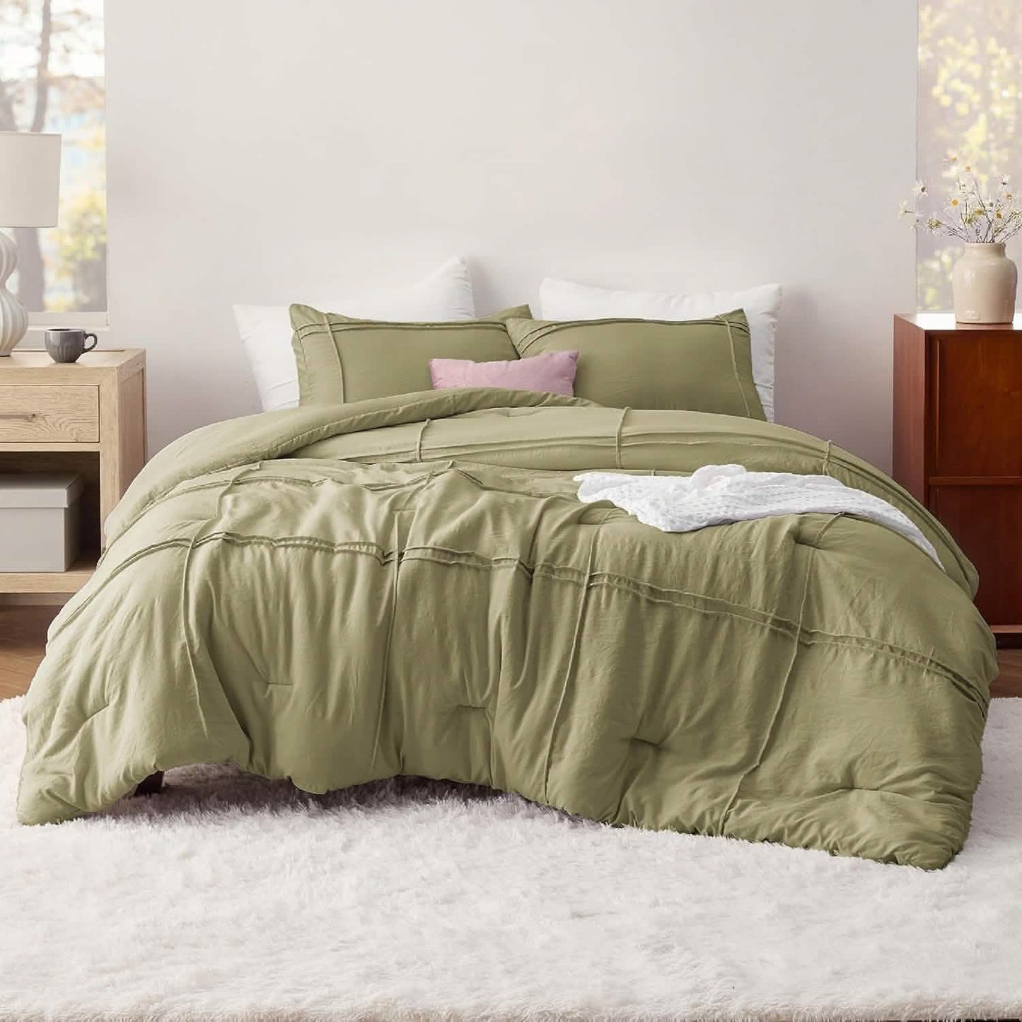 Pinch Pleat Comforter set