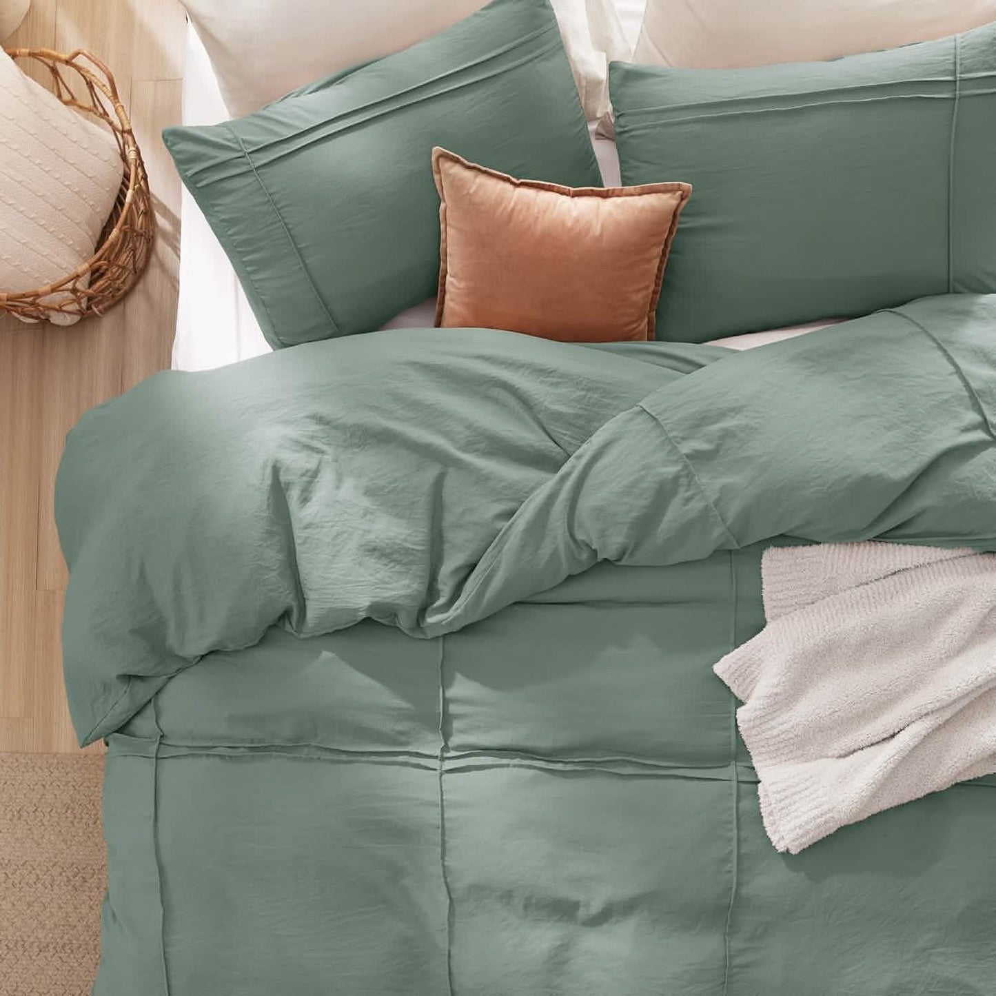 Striped Tufted Embroidery Duvet Cover Set