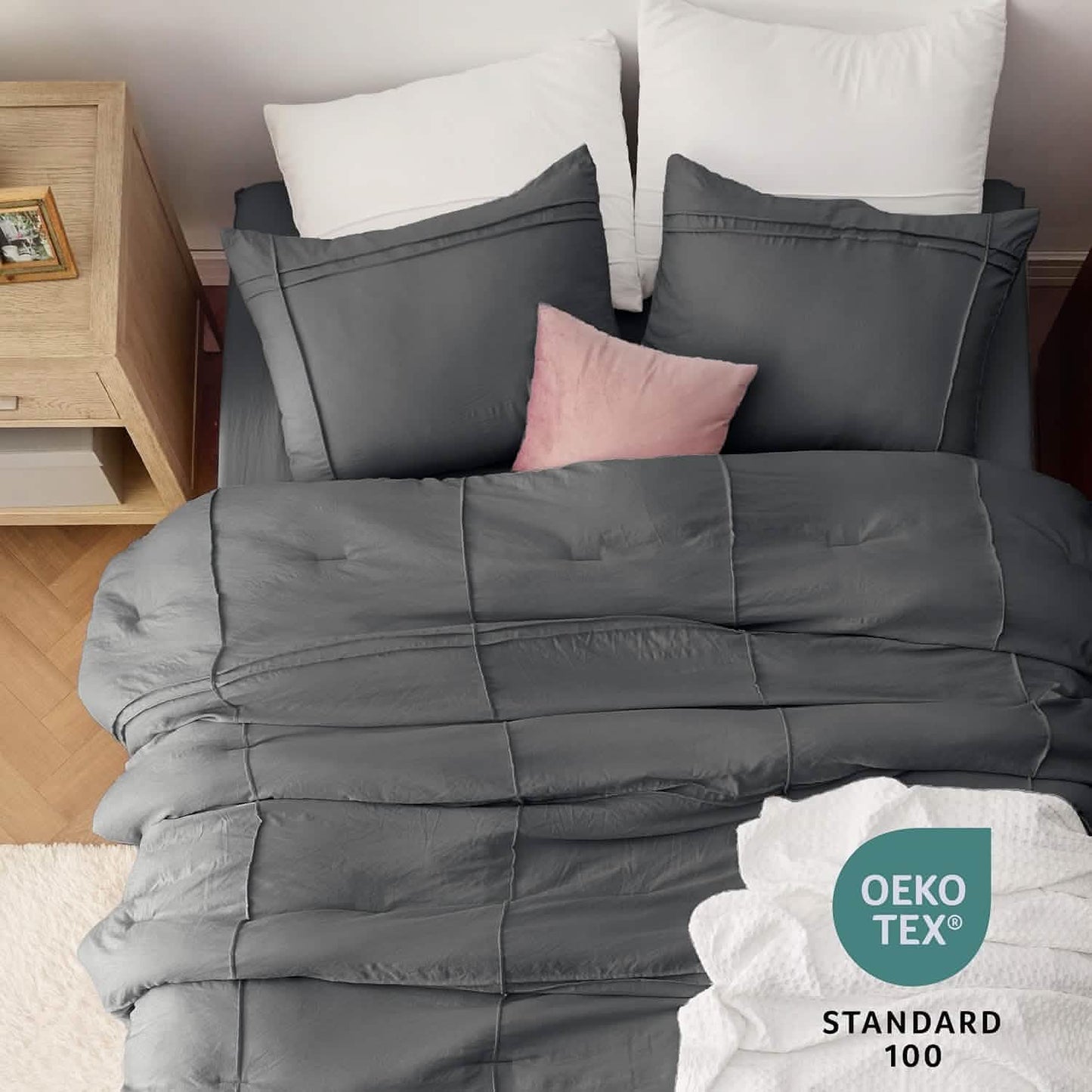 Pinch Pleat Comforter set
