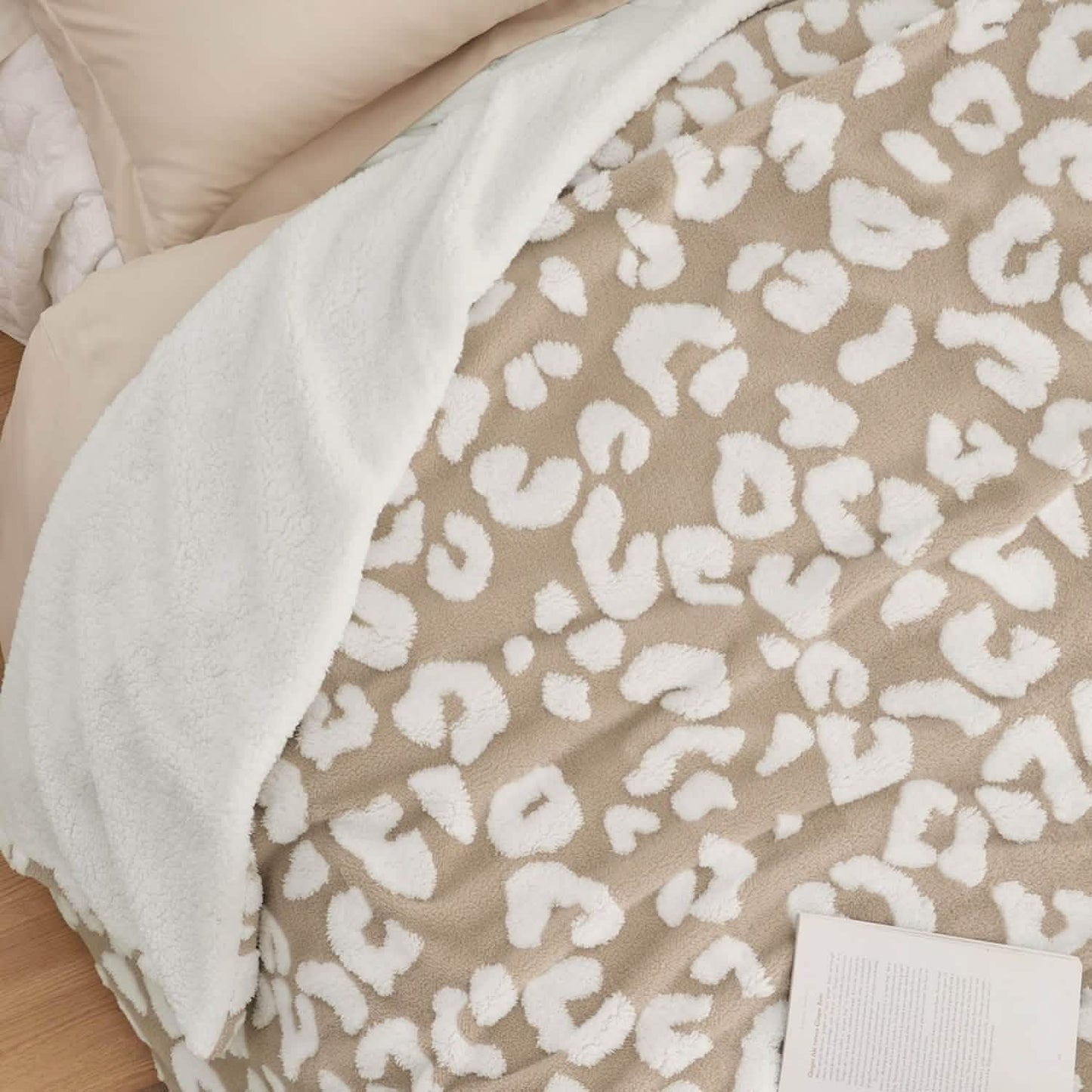Textured Sherpa Fleece Blanket