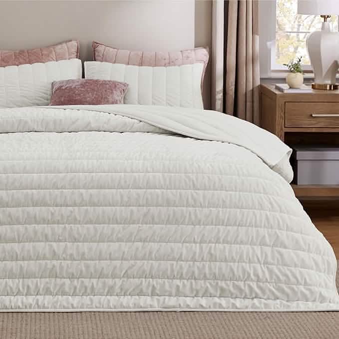 Grace Striped Velvet Quilt Set
