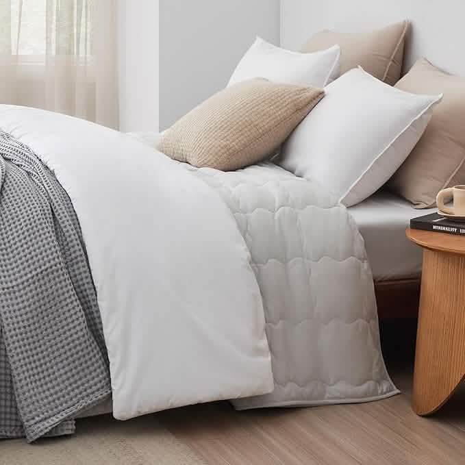 Down Alternative Blanket