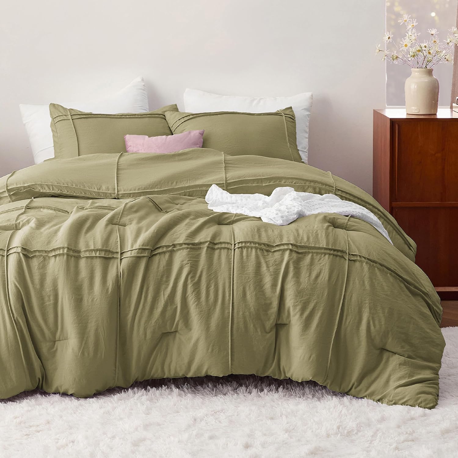 Bedsure Pinch Pleat Comforter set