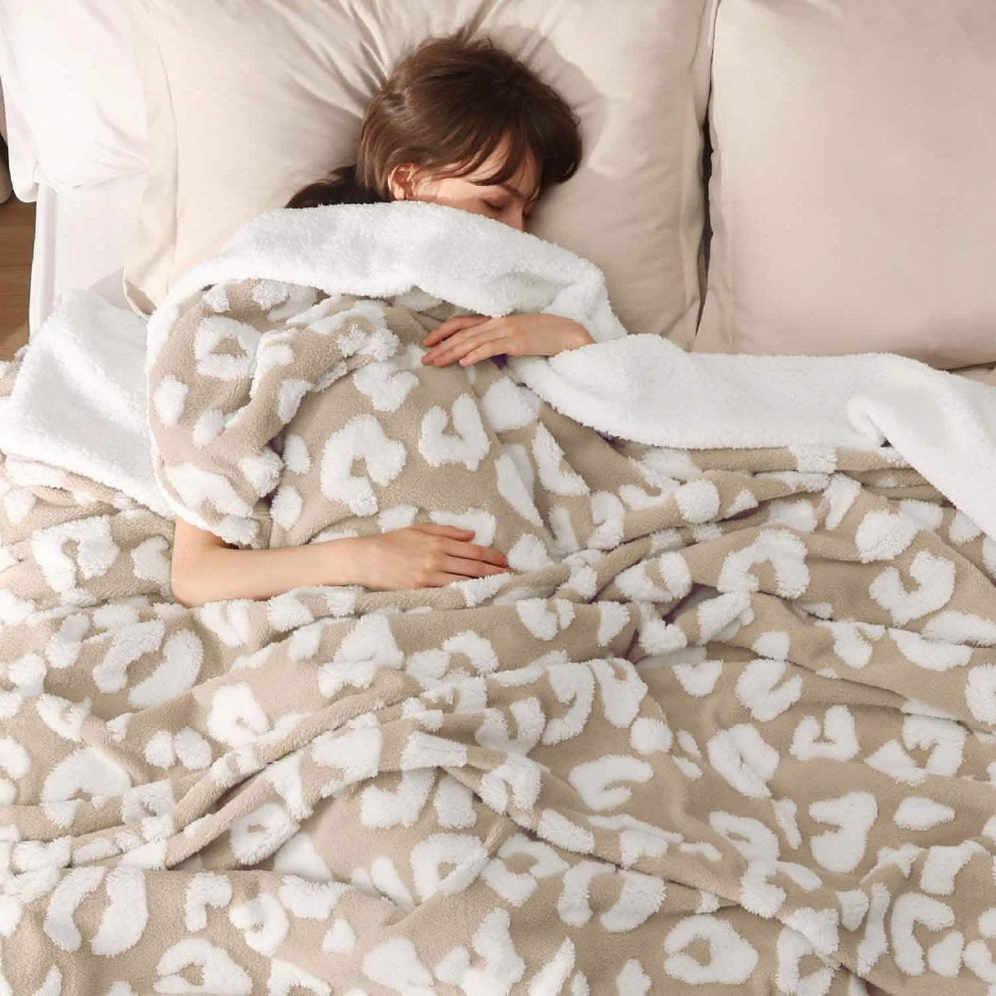 Textured Sherpa Fleece Blanket