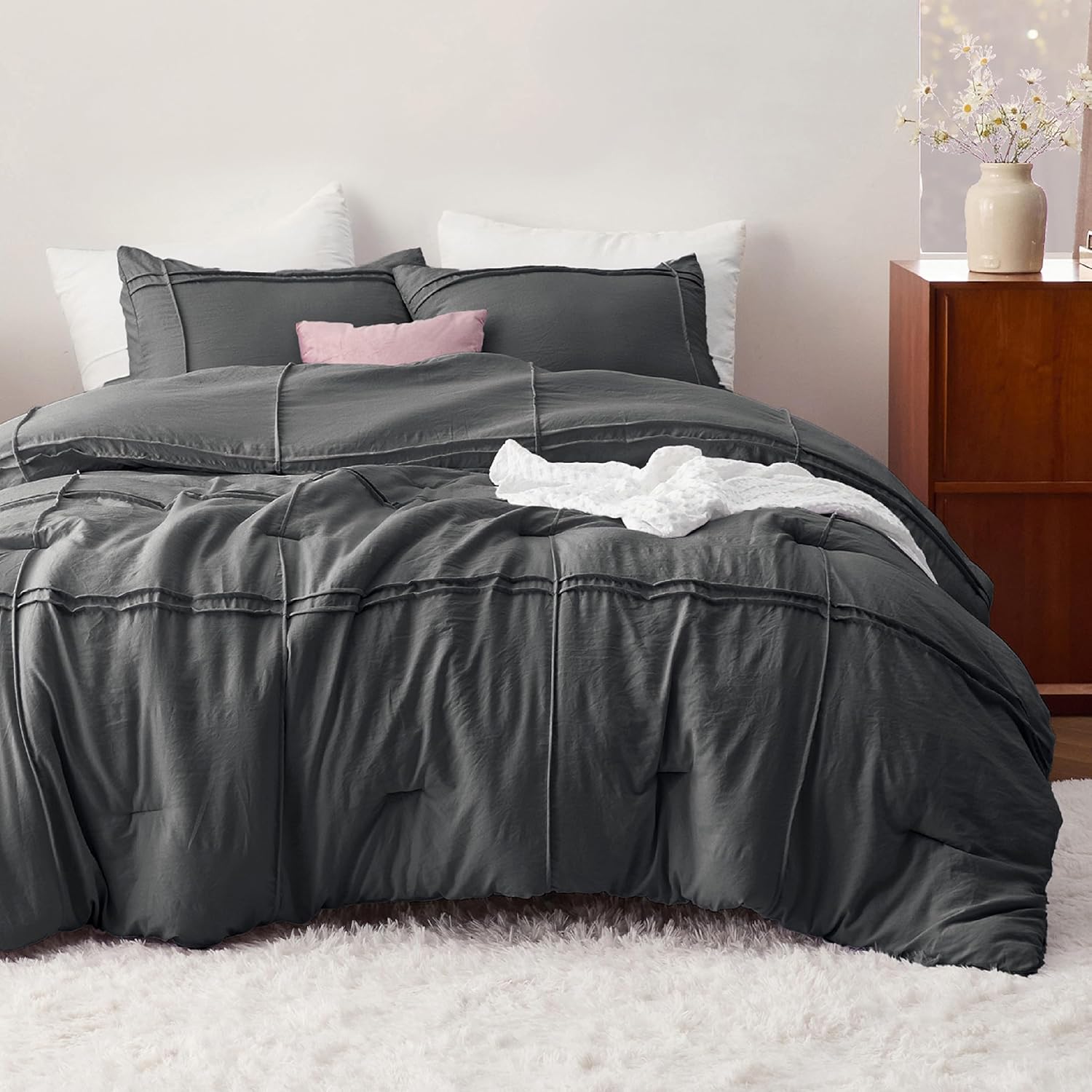 Bedsure Pinch Pleat Comforter set