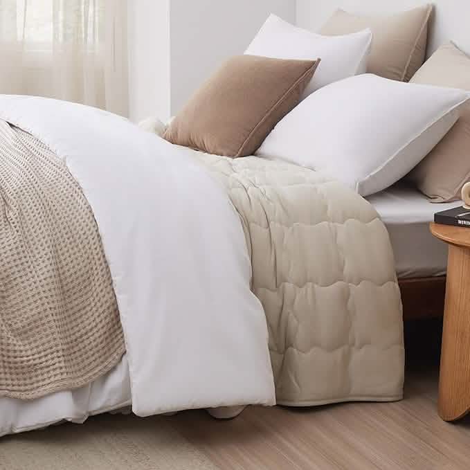 Down Alternative Blanket