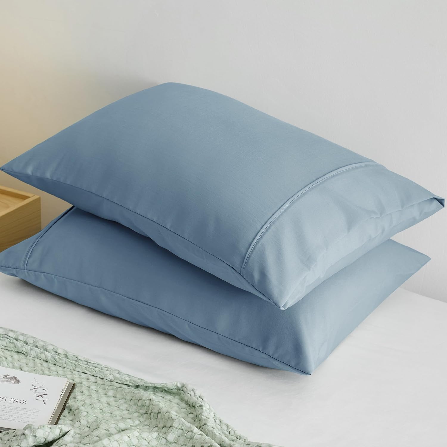 Pillowcase Polyester and Rayon Derived from Bamboo Blend