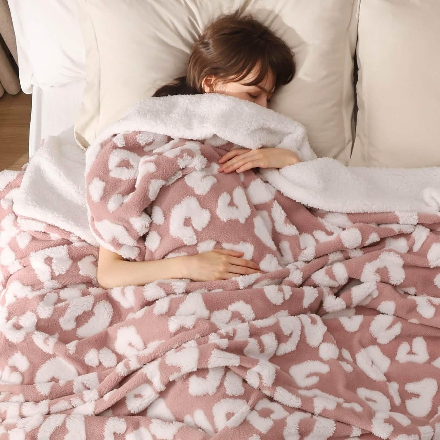 Textured Sherpa Fleece Blanket