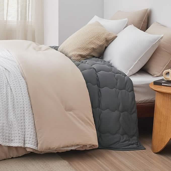 Down Alternative Blanket