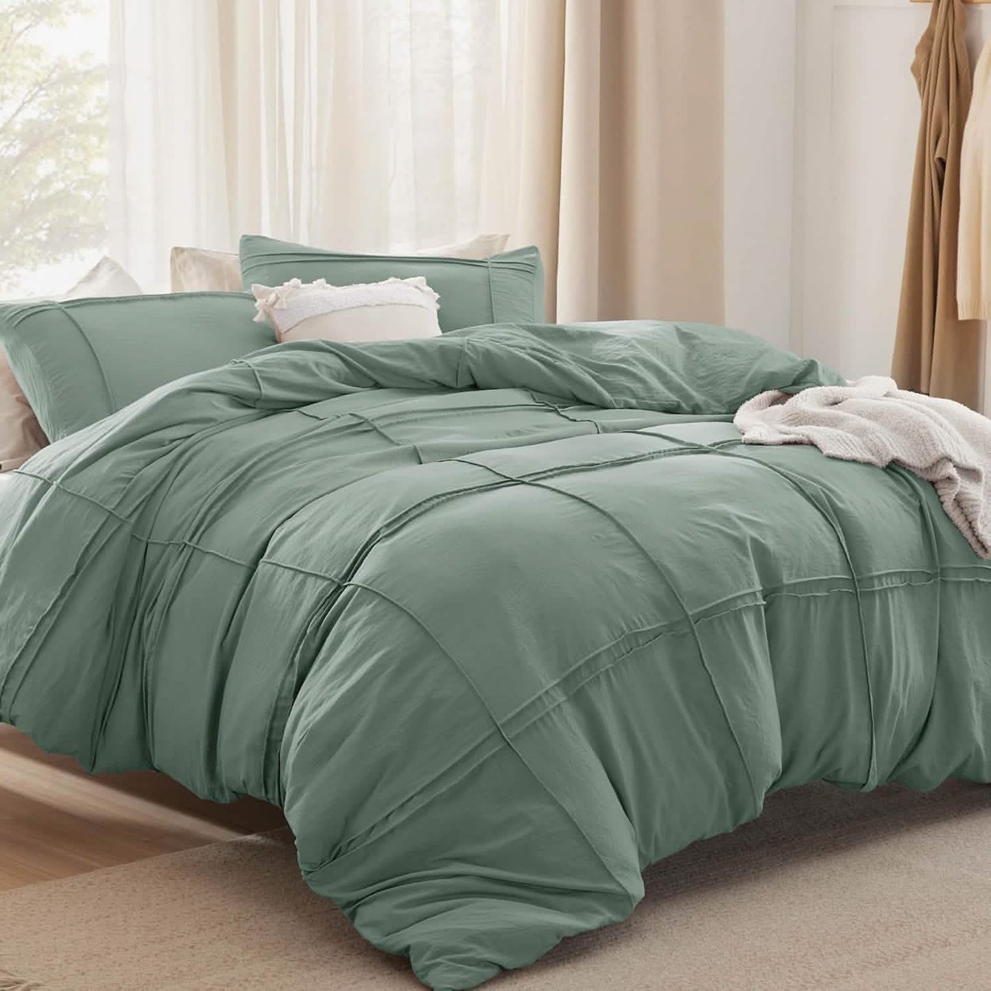 Striped Tufted Embroidery Duvet Cover Set