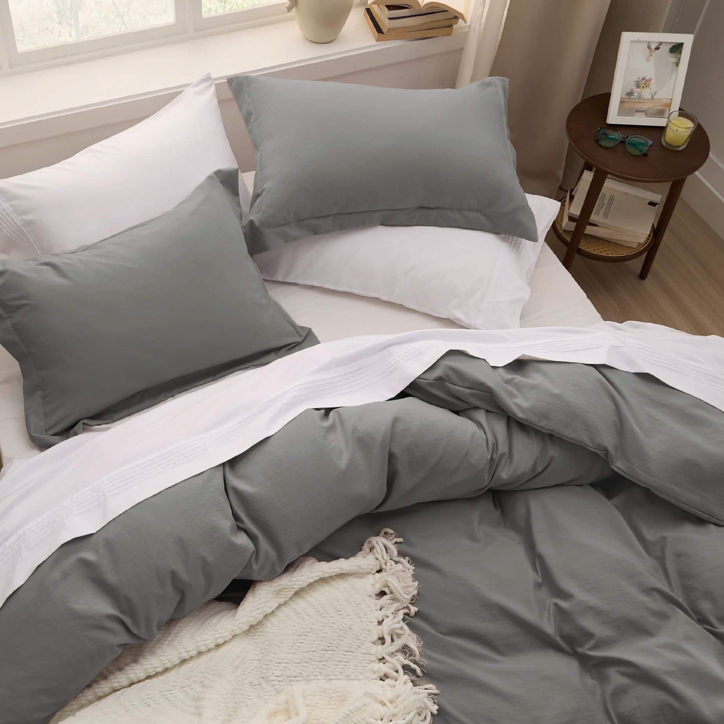 ButterySoft Ultra Soft Hypoallergenic Microfiber Duvet Cover Set