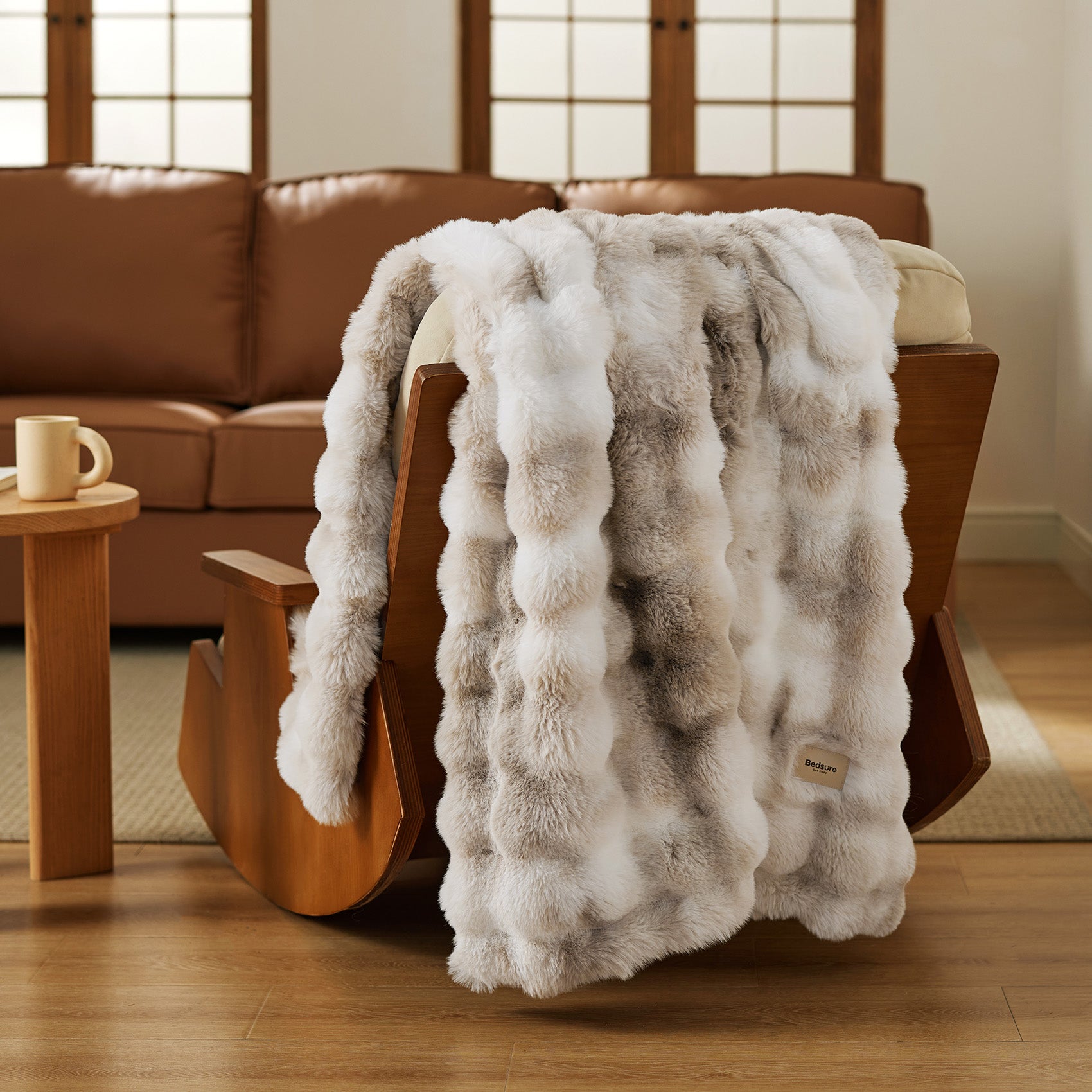 GentleSoft™ Bubble Faux Fur Blanket ( )