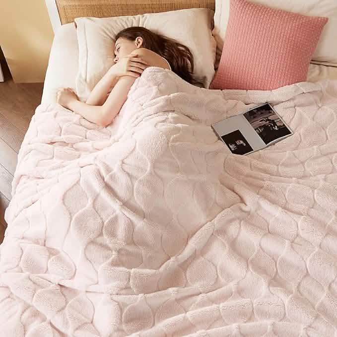 Acquard Decorative Shaggy Fleece Blanket