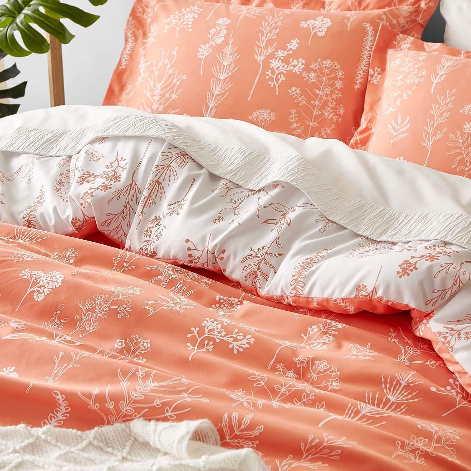Reversible Floral Print Comforter Set Bedsure reversible-floral-print-comforter-set-bedsure