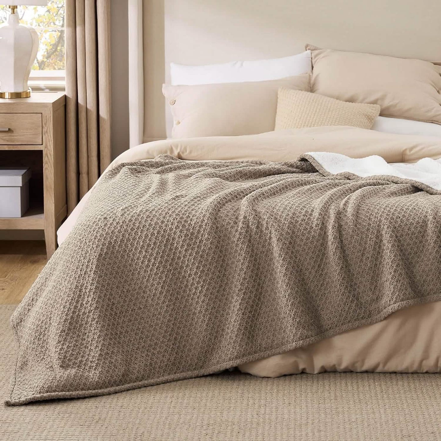 Knit Sherpa Reversible Throw Blanket-Grid