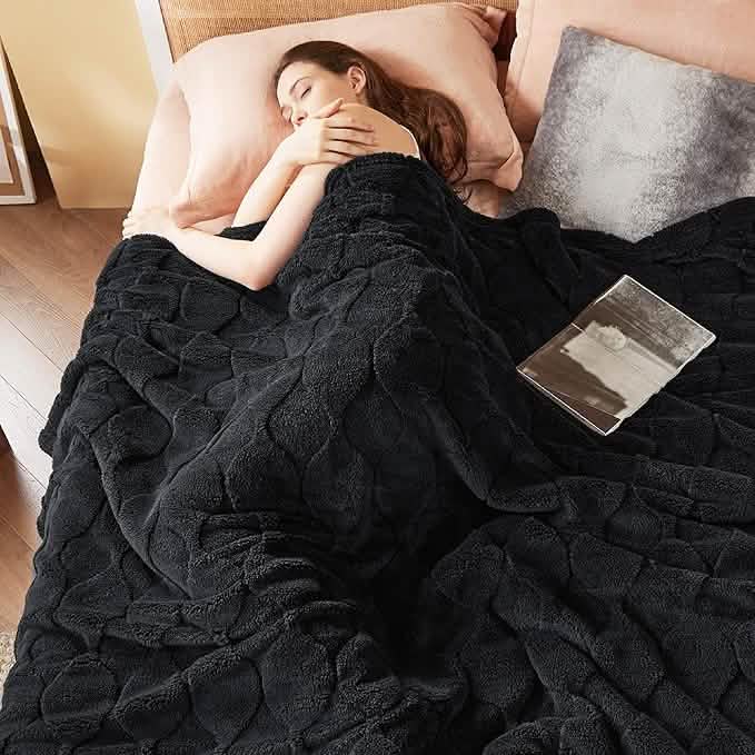 Acquard Decorative Shaggy Fleece Blanket