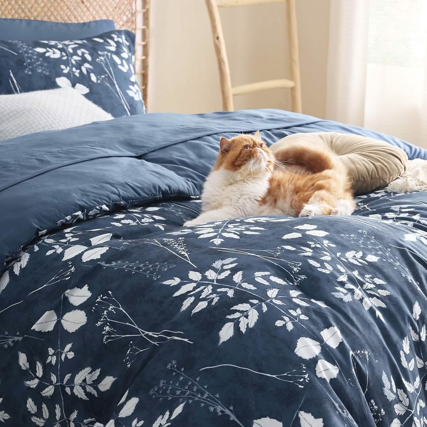 Elegant Floral Comforter Sets