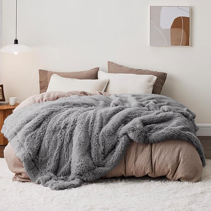 Bedsure Fuzzy Faux Fur Blanket