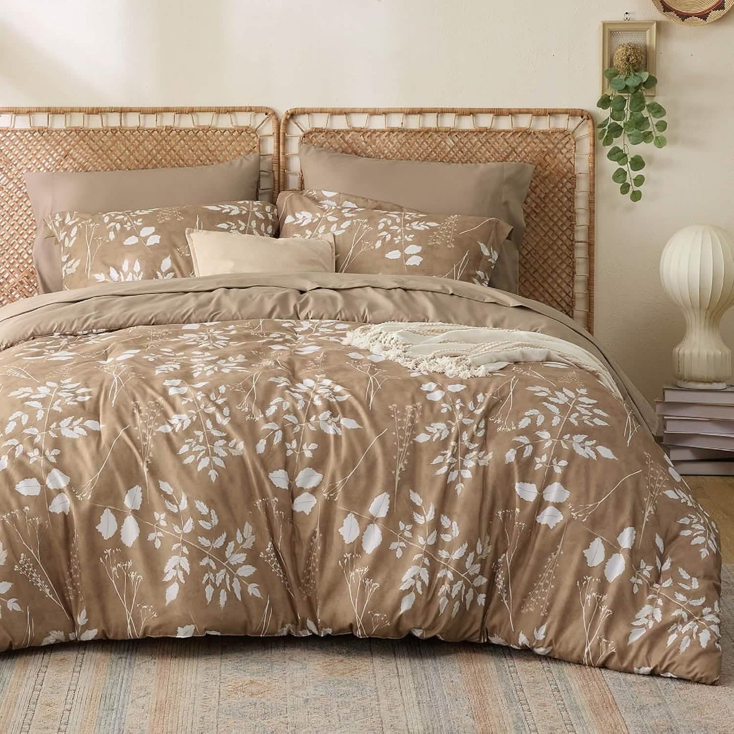 Elegant Floral Comforter Sets