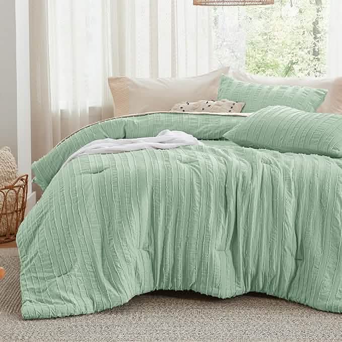GentleSoft™ Clipped Jacquard Comforter Set