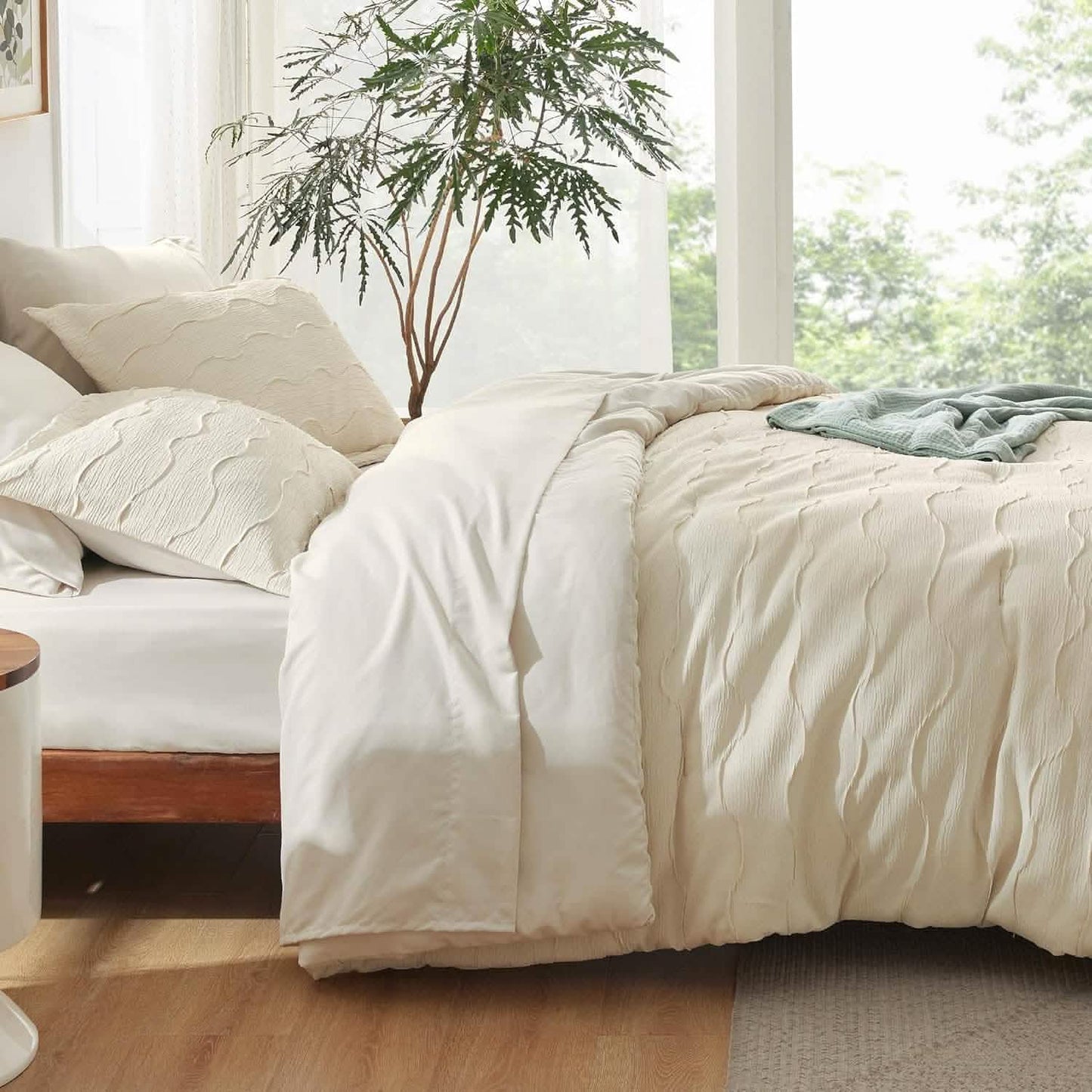 Comforter Set - 7 Pieces Bed in a Bag