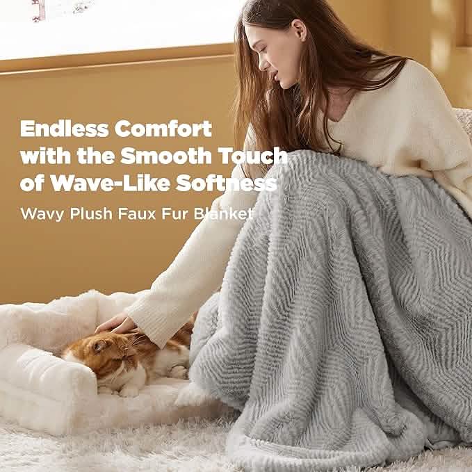 Wavy Plush Faux Fur Blanket