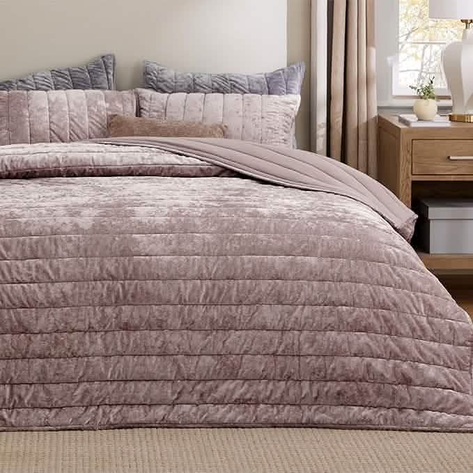 Grace Striped Velvet Quilt Set