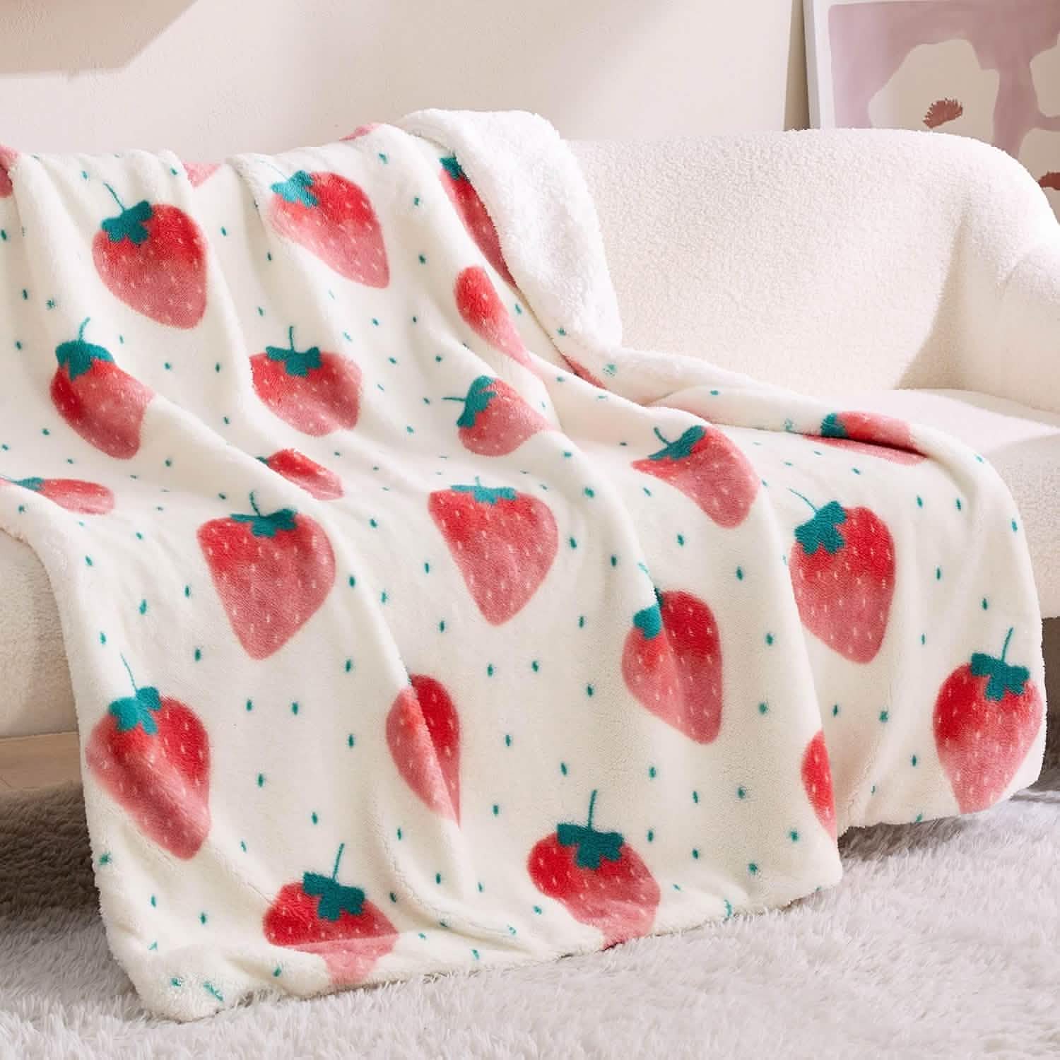 Printed Throw Sherpa Blanket strawberry Dots