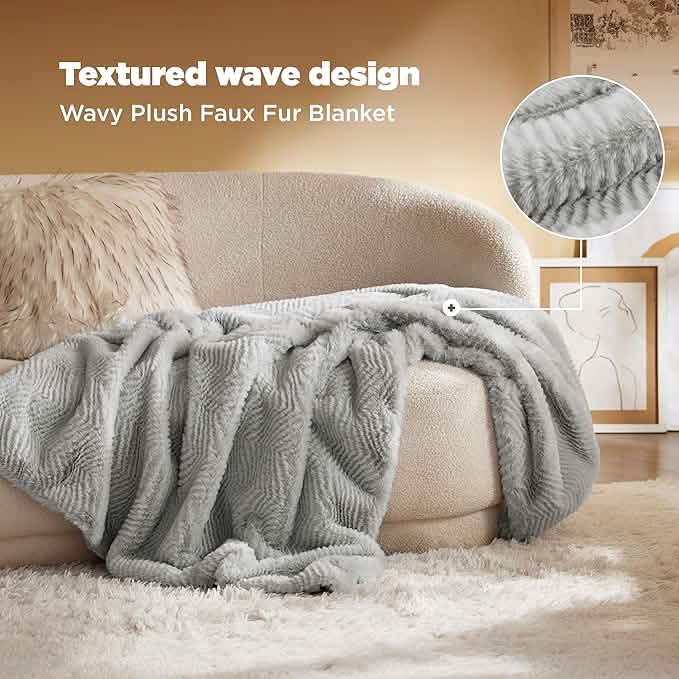 Wavy Plush Faux Fur Blanket