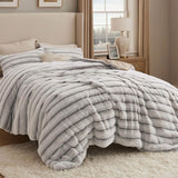 Bedsure Dreamy Fluffy Comforter Set