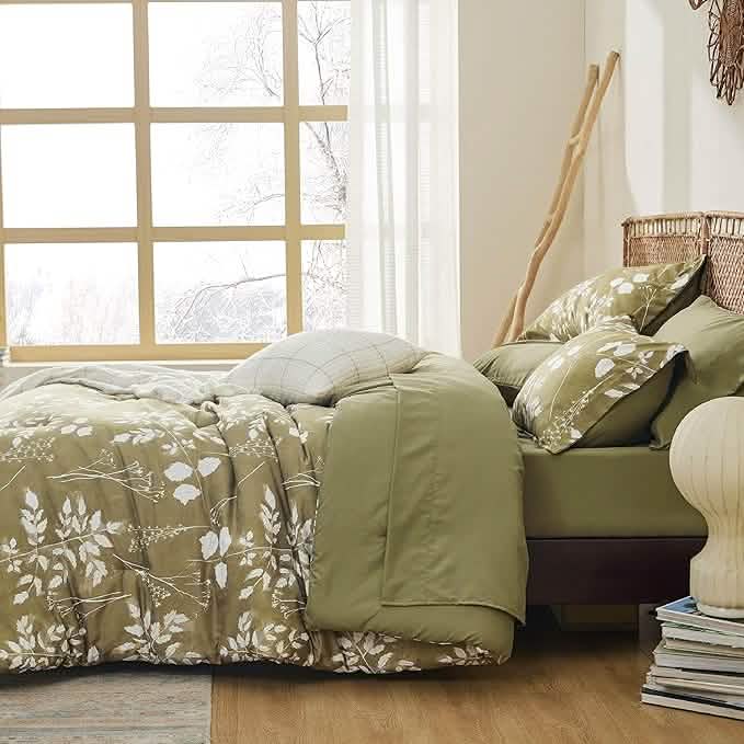 Elegant Floral Comforter Sets