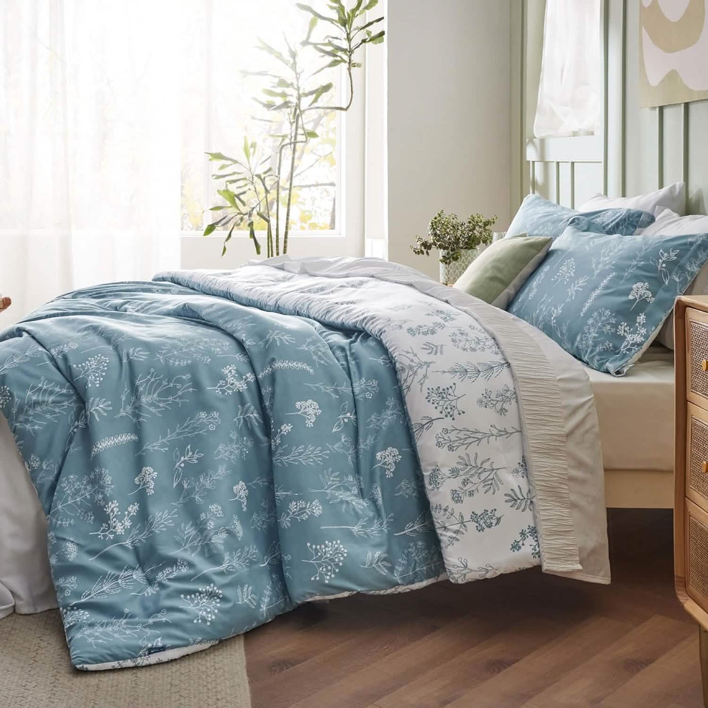 Floral Comforter Set