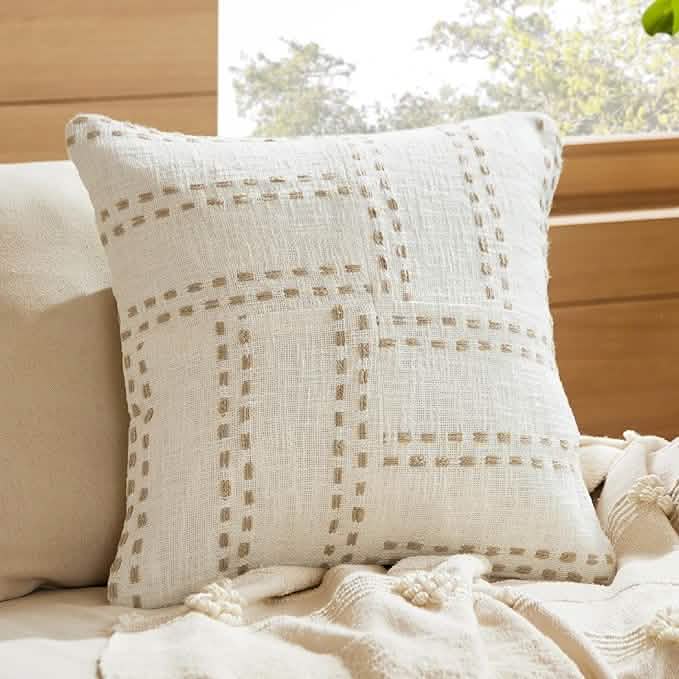 GentleSoft™ Circle Tufted Boho Pillow Cover Dashed