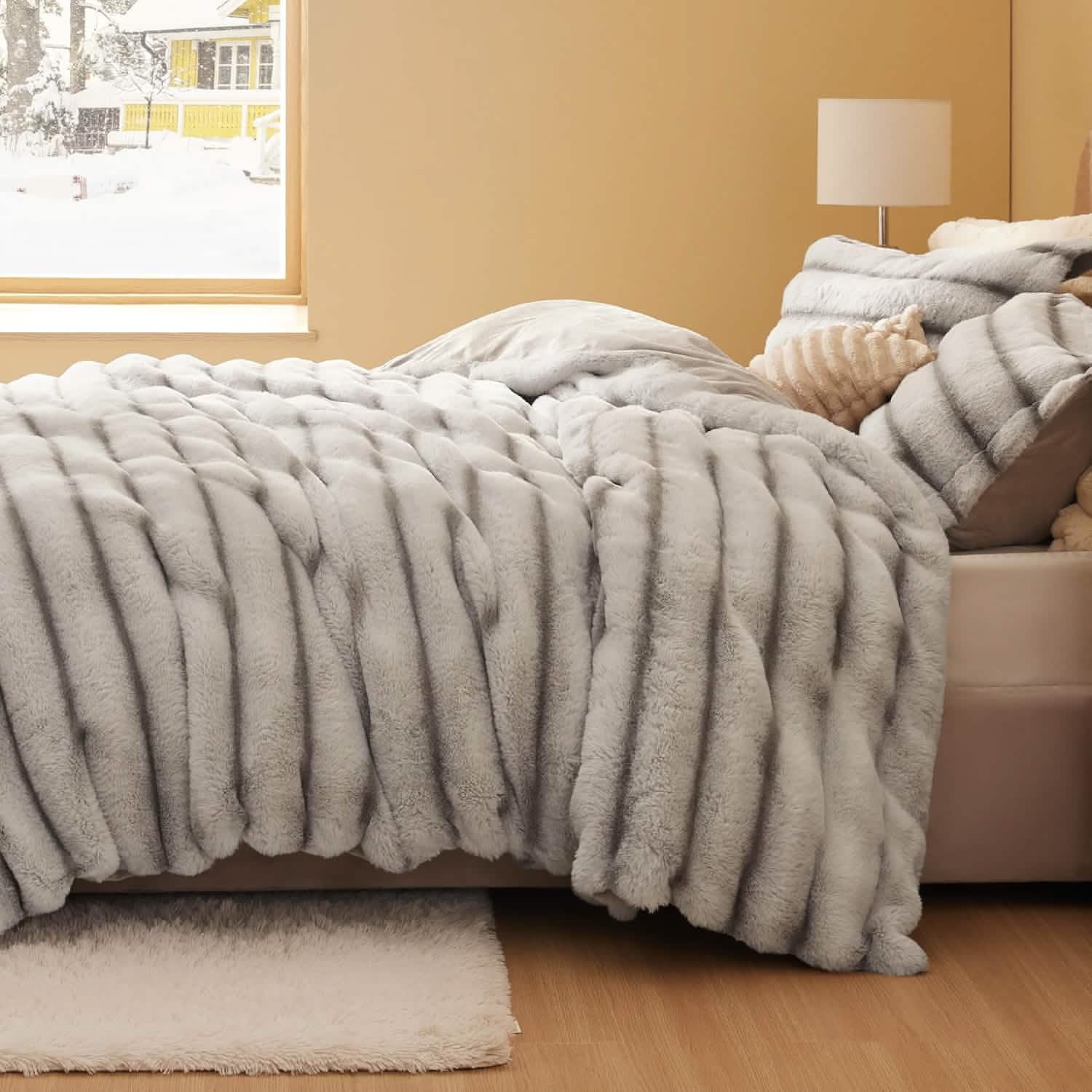 Carved Faux Rabbit Fur Duvet Cover Set Khaki